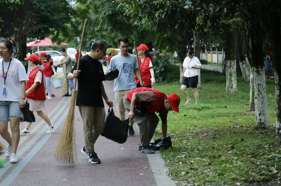 迎大運盛會 展文明形象 |海蓉開展掃除道公益活動！
